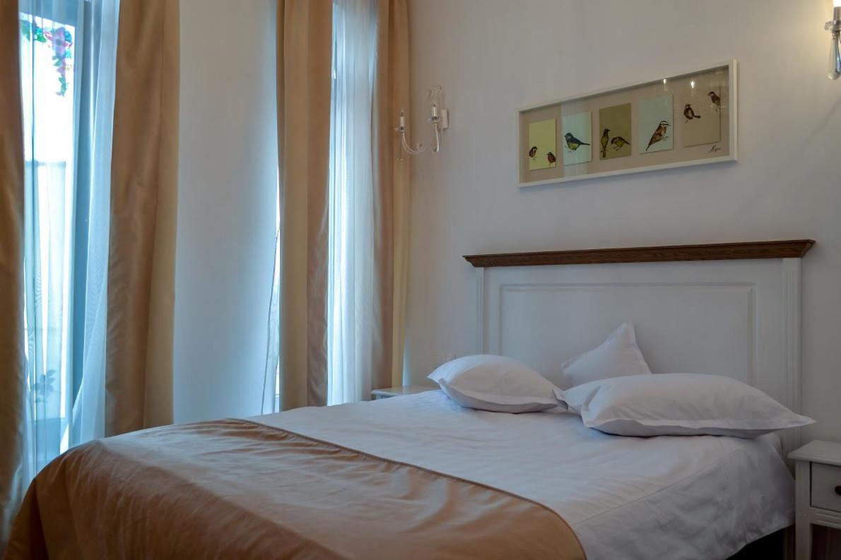 Hotel Coquette Măneciu Exteriör bild